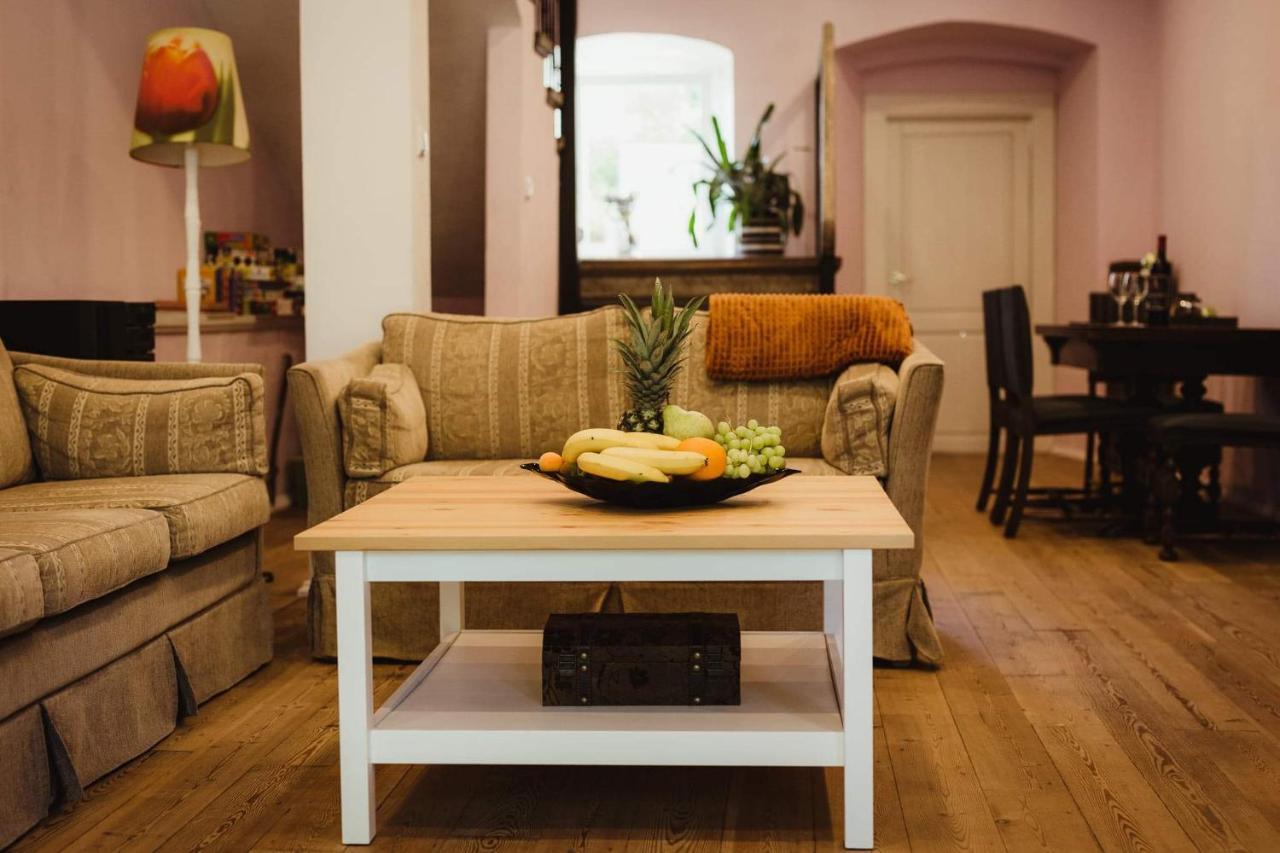 Lawendowa Stajnia Bed and Breakfast Lwowek Slaski Eksteriør billede